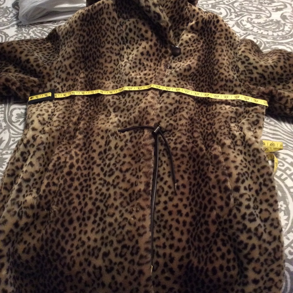 🎉HP 🎉VTG. 90s Faux Fur Coat - Picture 9 of 12